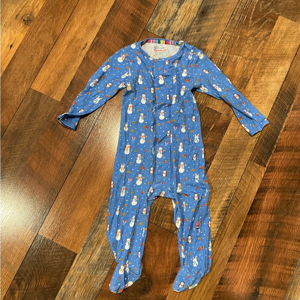 Magnetic Me winter footie